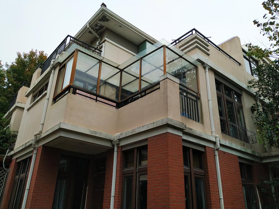 上海市青浦区绿地国际山庄赵巷镇82栋 