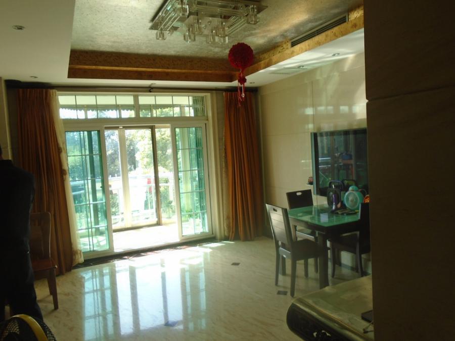 上海市杨浦区佳泰花园7栋3F及车库 