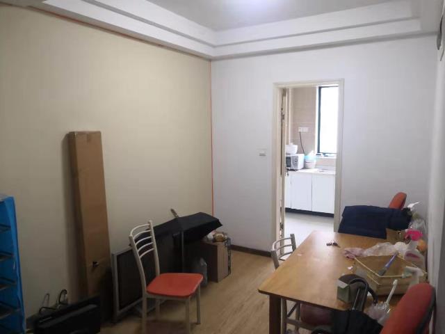 上海市静安区峥宸苑7栋13F 