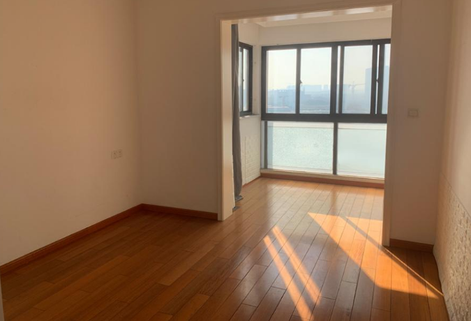 上海市宝山区万业紫辰苑50栋12F 