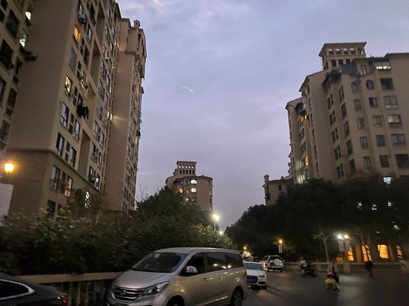 上海市松江区同润山河小城281栋1F 