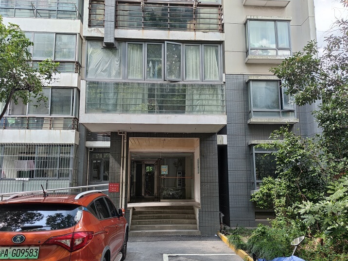 上海市宝山区三花现代城丹桂苑15栋2F 