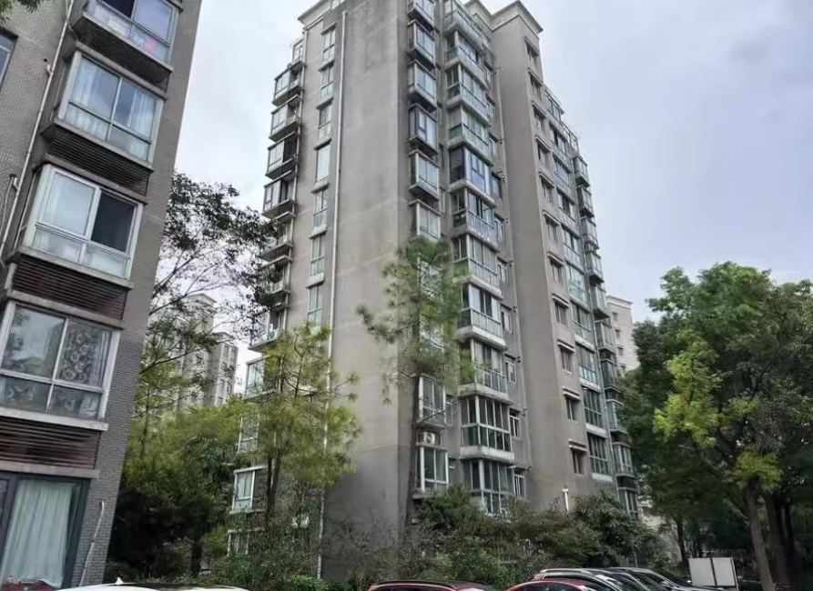 上海市宝山区九英里城11栋4F 