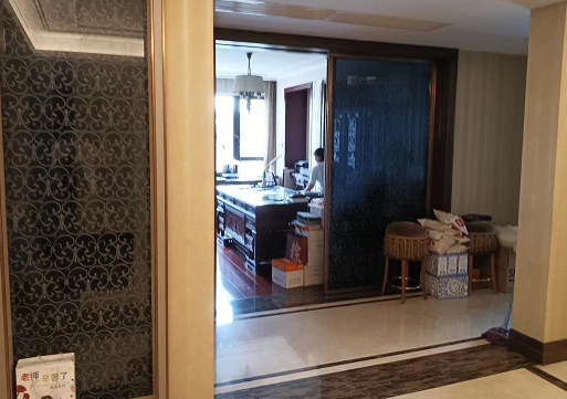 上海市徐汇区海珀旭晖5栋6F 