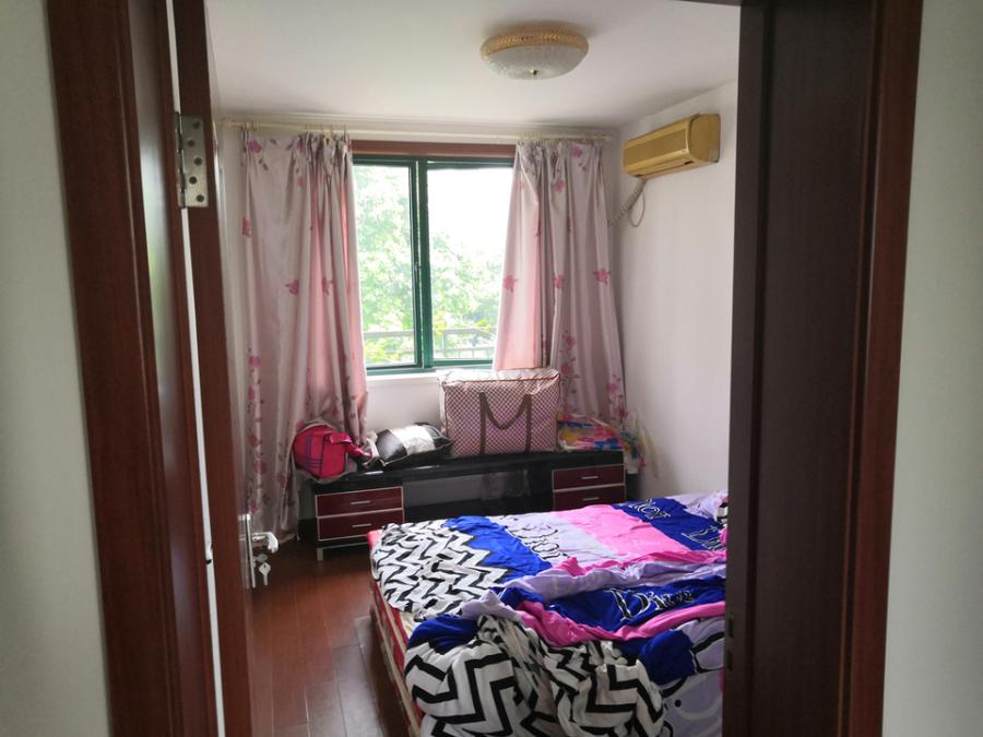 上海市松江区金港花园164栋 