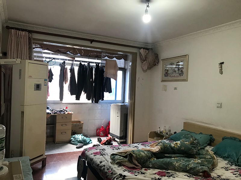 上海市宝山区杨泰一村22栋4F 