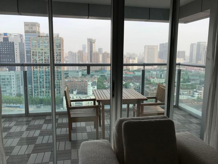 上海市静安区经典茂名公寓1栋23F及地下3F车位 