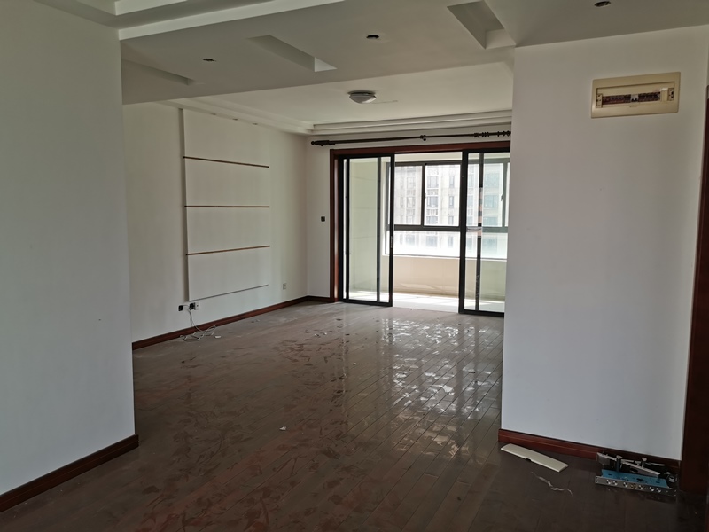 上海市黄浦区汇龙新城14栋7F 