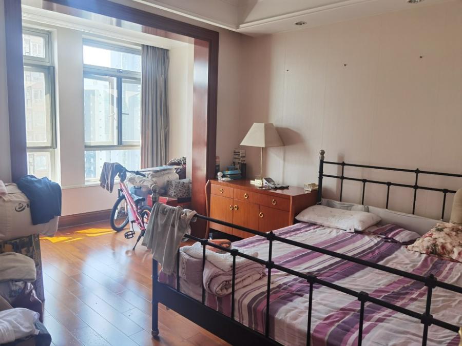 上海市徐汇区徐汇苑7栋15F 