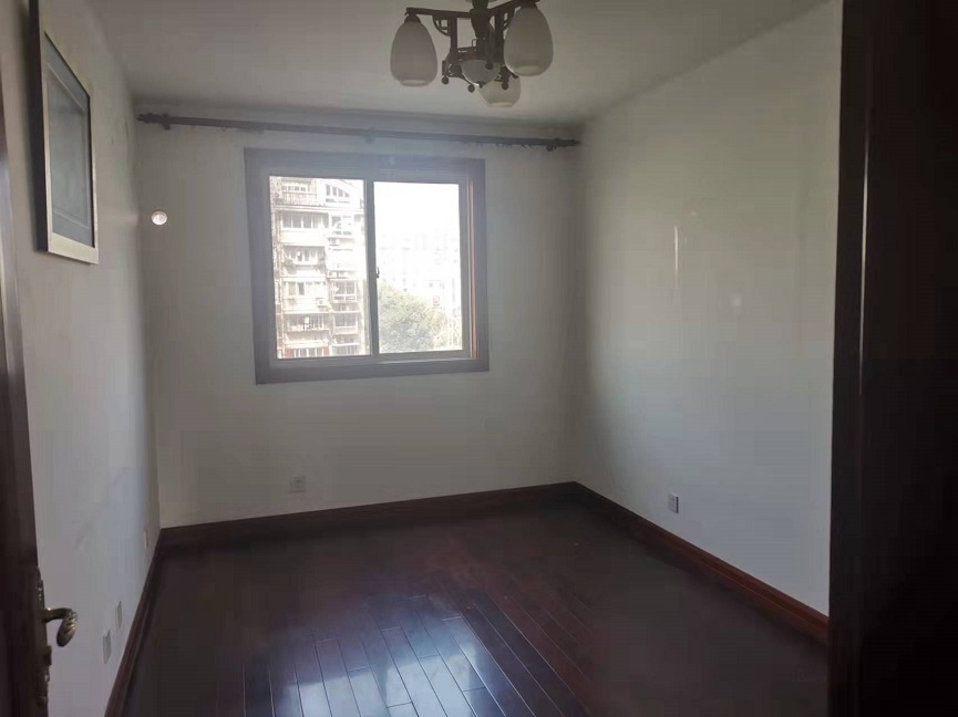 上海市浦东新区文化馨苑22栋4F 