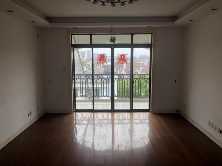 上海市松江区润和苑10栋6F 