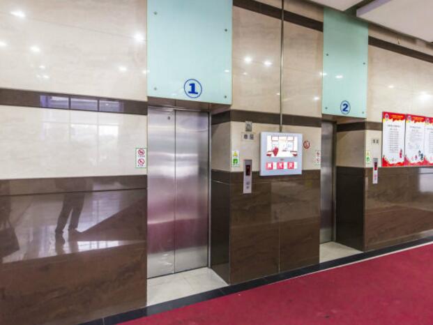 上海市徐汇区华鼎大厦2368栋21F及地下车库 