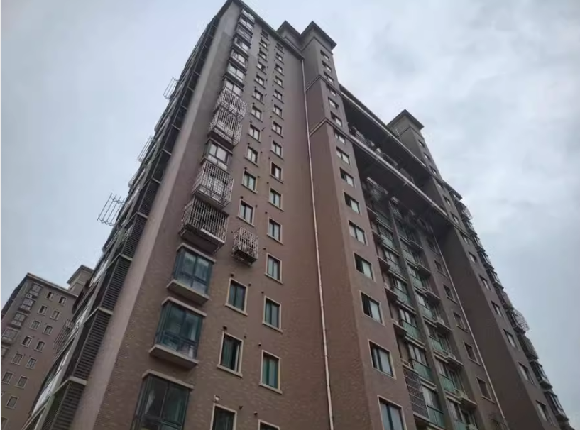 上海市闵行区云天绿洲25栋6F 