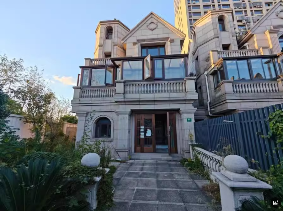 上海市宝山区璟储新和湾60栋1-3F 