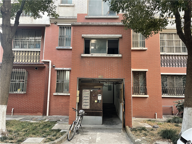 上海市青浦区新虹桥明珠花园17栋3F 