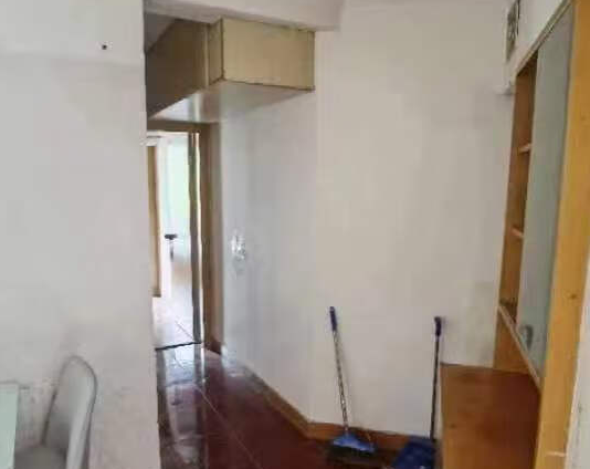 上海市徐汇区长桥一村58栋3F 