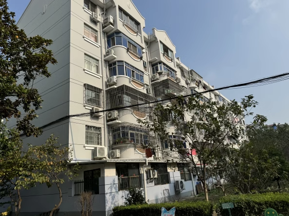 上海市浦东新区思凡花苑一街坊13栋2F 