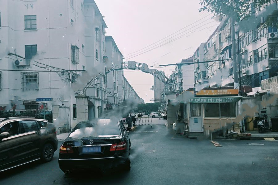 上海市浦东新区临河小区15栋1F 