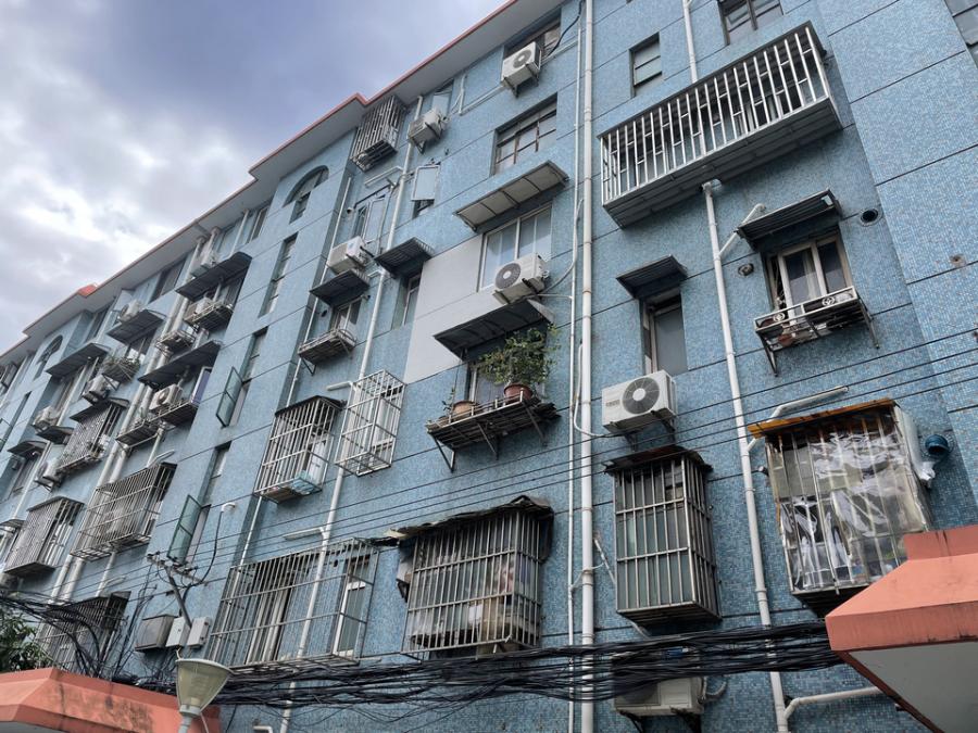 上海市宝山区淞南八村40栋1F 