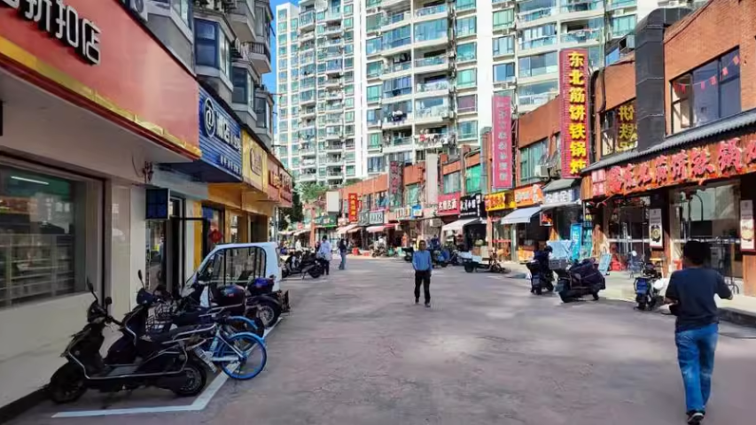 上海市普陀区秋月枫舍21栋1F 