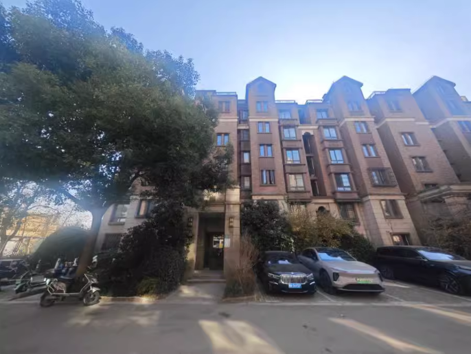 上海市青浦区旭辉朗悦庭1栋4F 