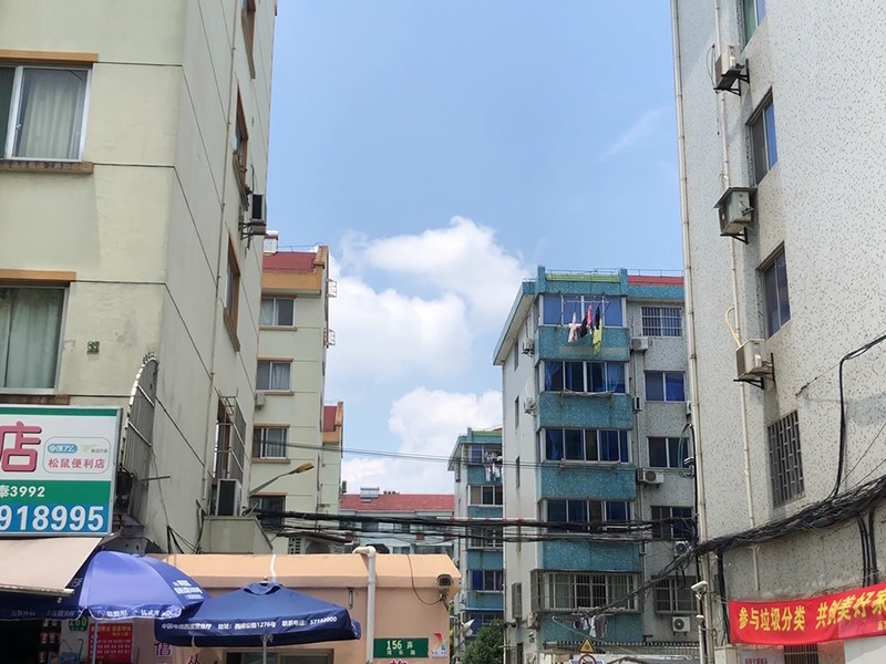 上海市奉贤区鸿吉苑424栋6F 