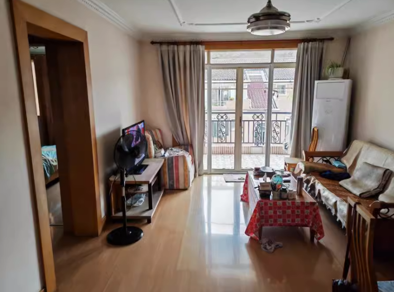 上海市长宁区虹康花苑67栋6F 