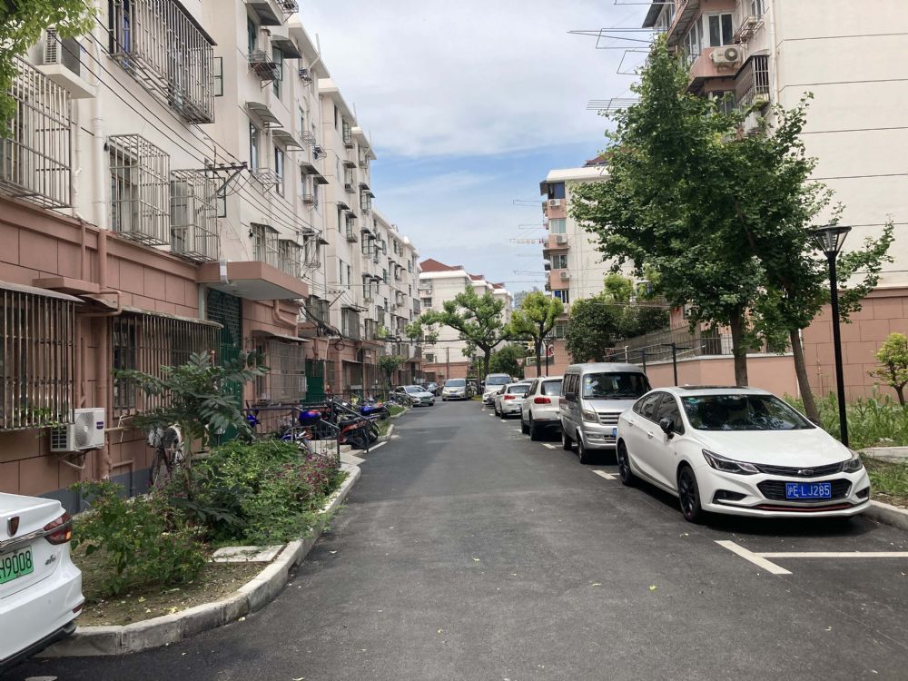 上海市普陀区芝巷小区32栋2F 