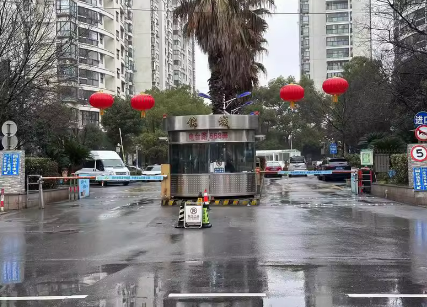 上海市宝山区锦城世纪飞凡18栋18F 