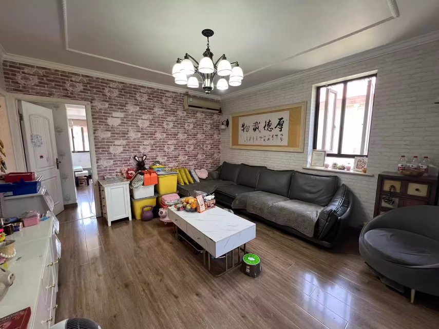 上海市闵行区华梅花苑60栋6F 