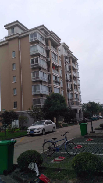 上海市金山区创欣名苑9栋7F及地下车位 