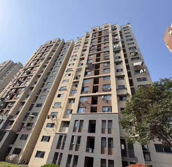 上海市青浦区崧泽华城德康雅苑3栋16F 