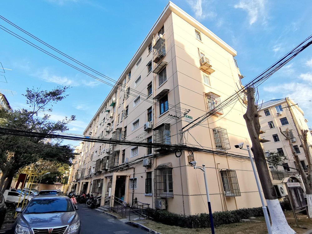 上海市浦东新区潍坊六村640栋5F 