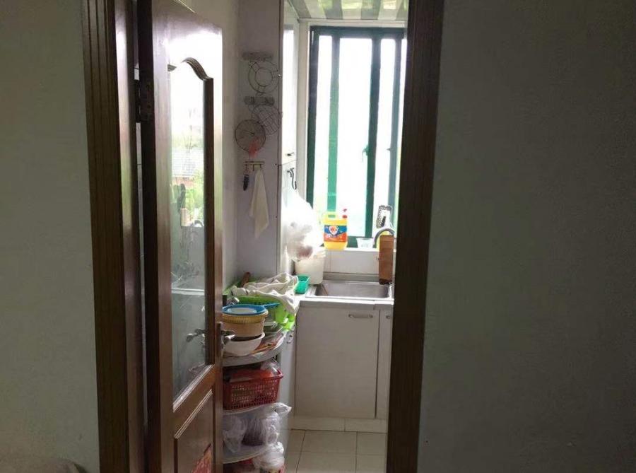 上海市宝山区高境一村78栋4F 