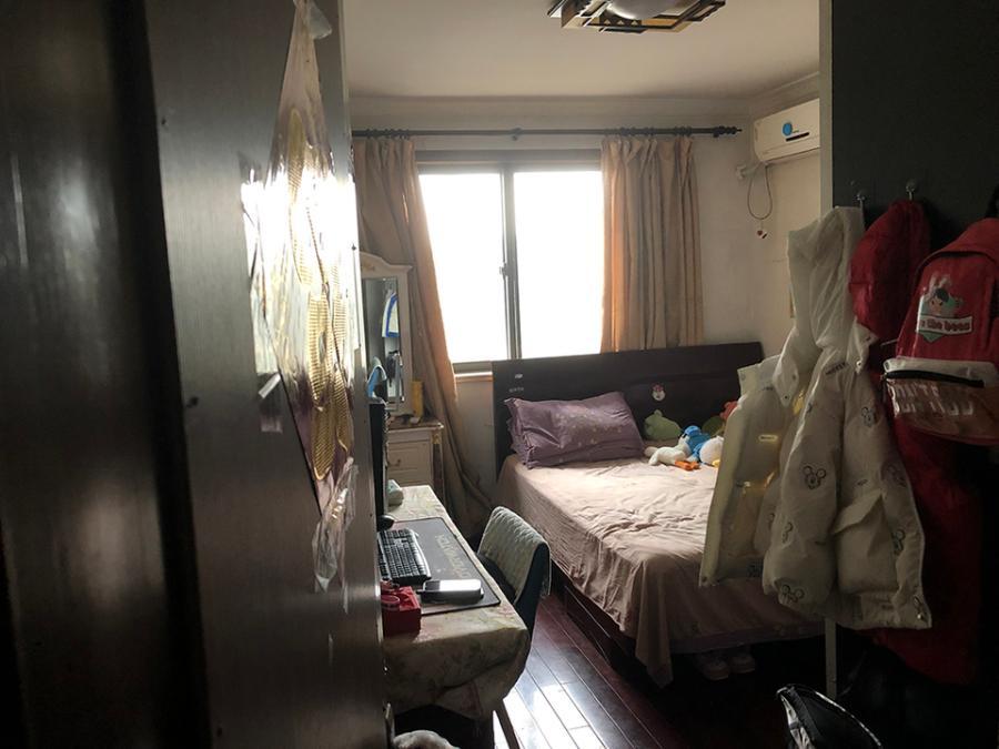 上海市松江区枫桥丽舍瀛华苑3栋3F 