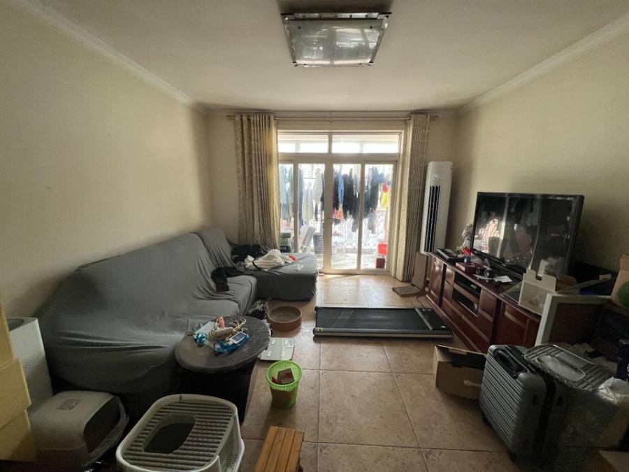 上海市青浦区广虹馨苑9栋3F 