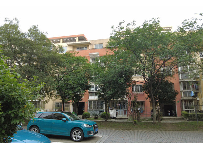 上海市宝山区海尚菊苑（北区）32栋3F 