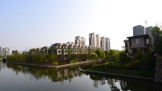 上海市浦东新区中邦城市艺墅38栋1-3F 