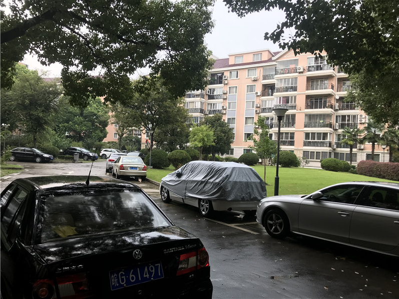 上海市长宁区虹康花苑44栋101F 