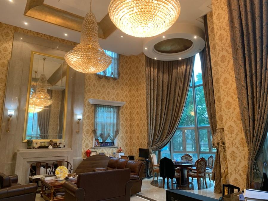 上海市浦东新区世茂湖滨花园52栋全幢 