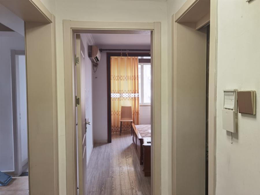 上海市宝山区宝钢六村13栋4F 