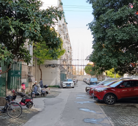 上海市杨浦区政立路830弄小区24栋4F 