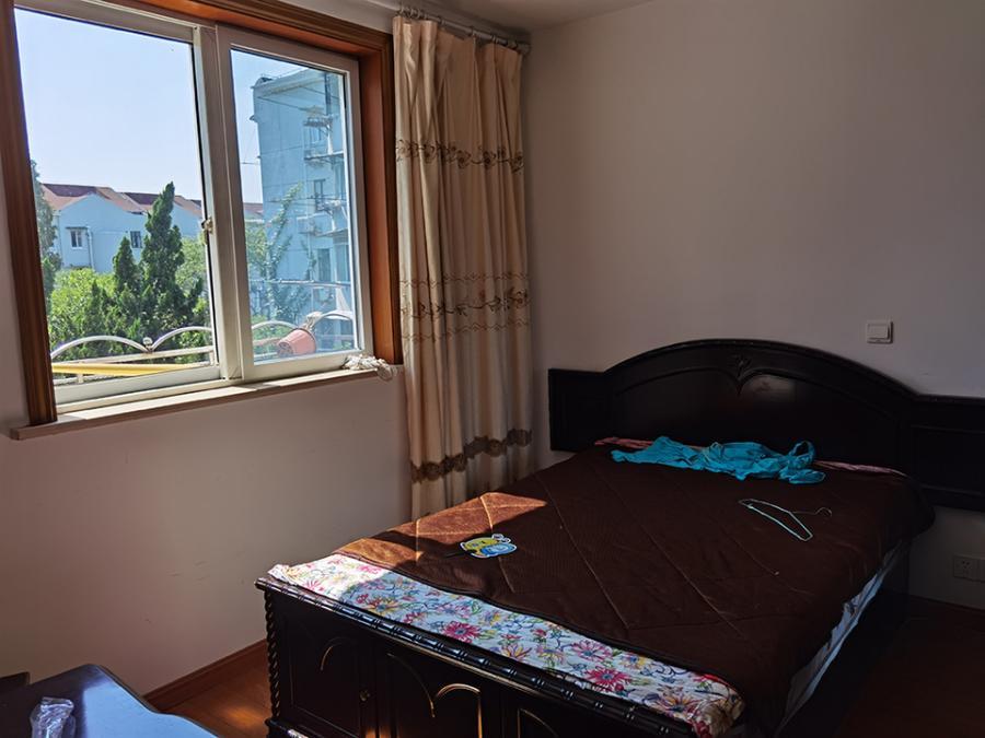 上海市静安区景凤小区19栋4F 