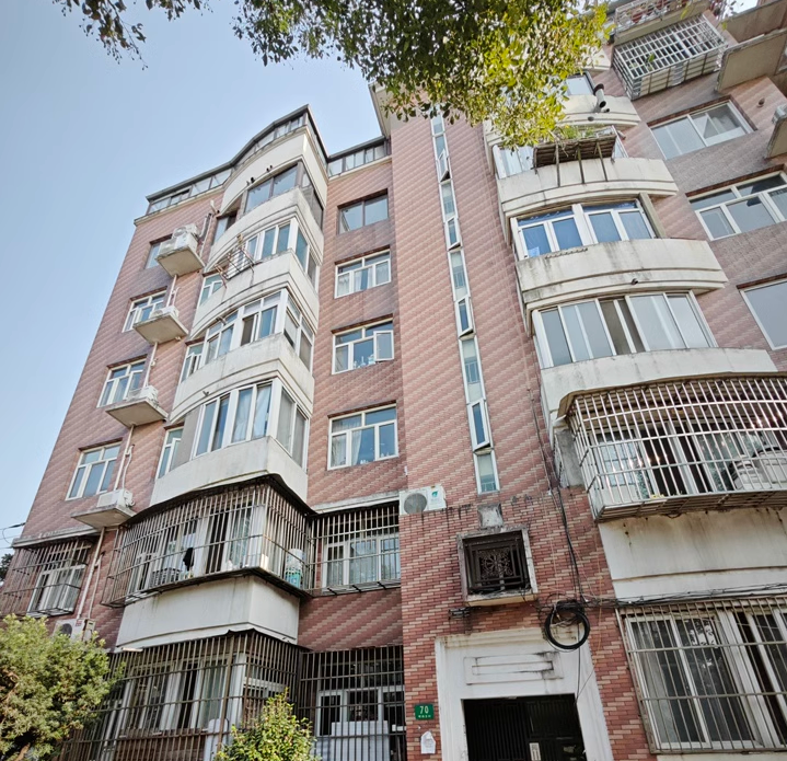 上海市宝山区呼玛五村70栋4F 