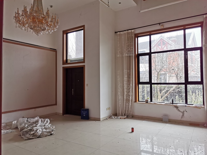 上海市松江区恒杰丁香花园27栋 