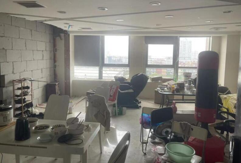 上海市虹口区宝龙一方大厦158栋8F共6套 