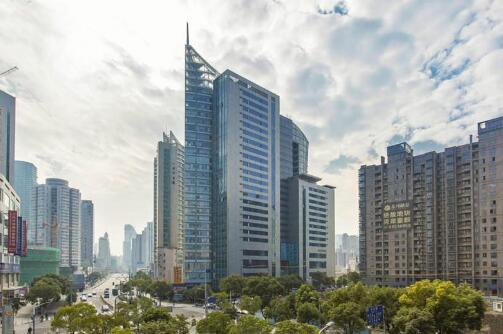 上海市静安区上海现代交通商务大厦218栋11F 