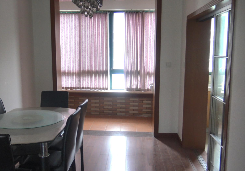 上海市杨浦区明丰阳光苑17栋5F 