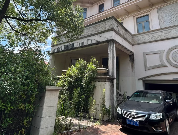 上海市奉贤区棕榈滩高尔夫别墅114栋全幢 