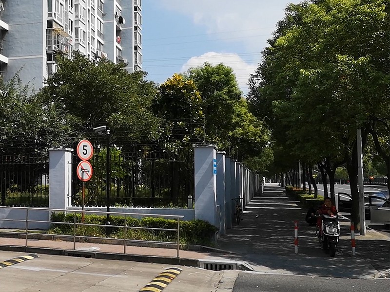 上海市浦东新区三杨新村二街坊9栋15F 